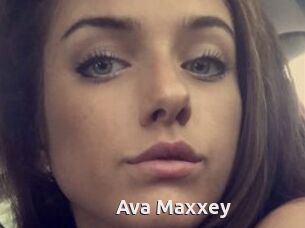 Ava_Maxxey