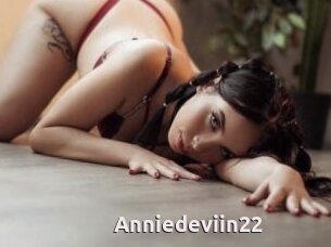 Anniedeviin22