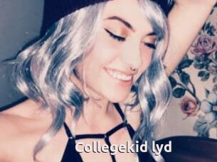 Collegekid_lyd