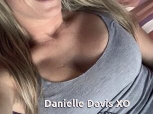 Danielle_Davis_XO