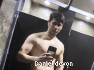 Daniel_devon