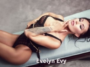 Evelyn_Evy