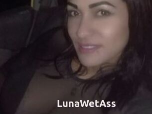 LunaWetAss