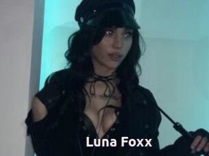 Luna_Foxx