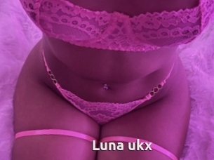 Luna_ukx