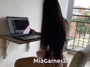 MiaGarner20