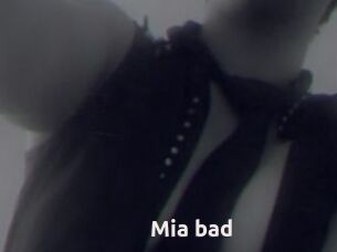 Mia_bad