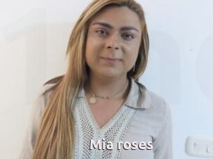 Mia_roses