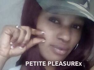 PETITE_PLEASUREx