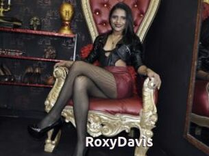 Roxy_Davis