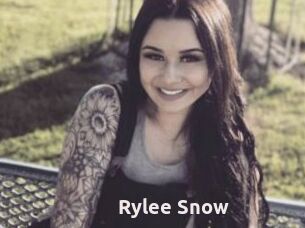 Rylee_Snow