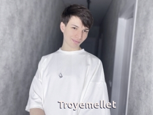 Troyemellet