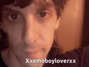 Xxemoboyloverxx